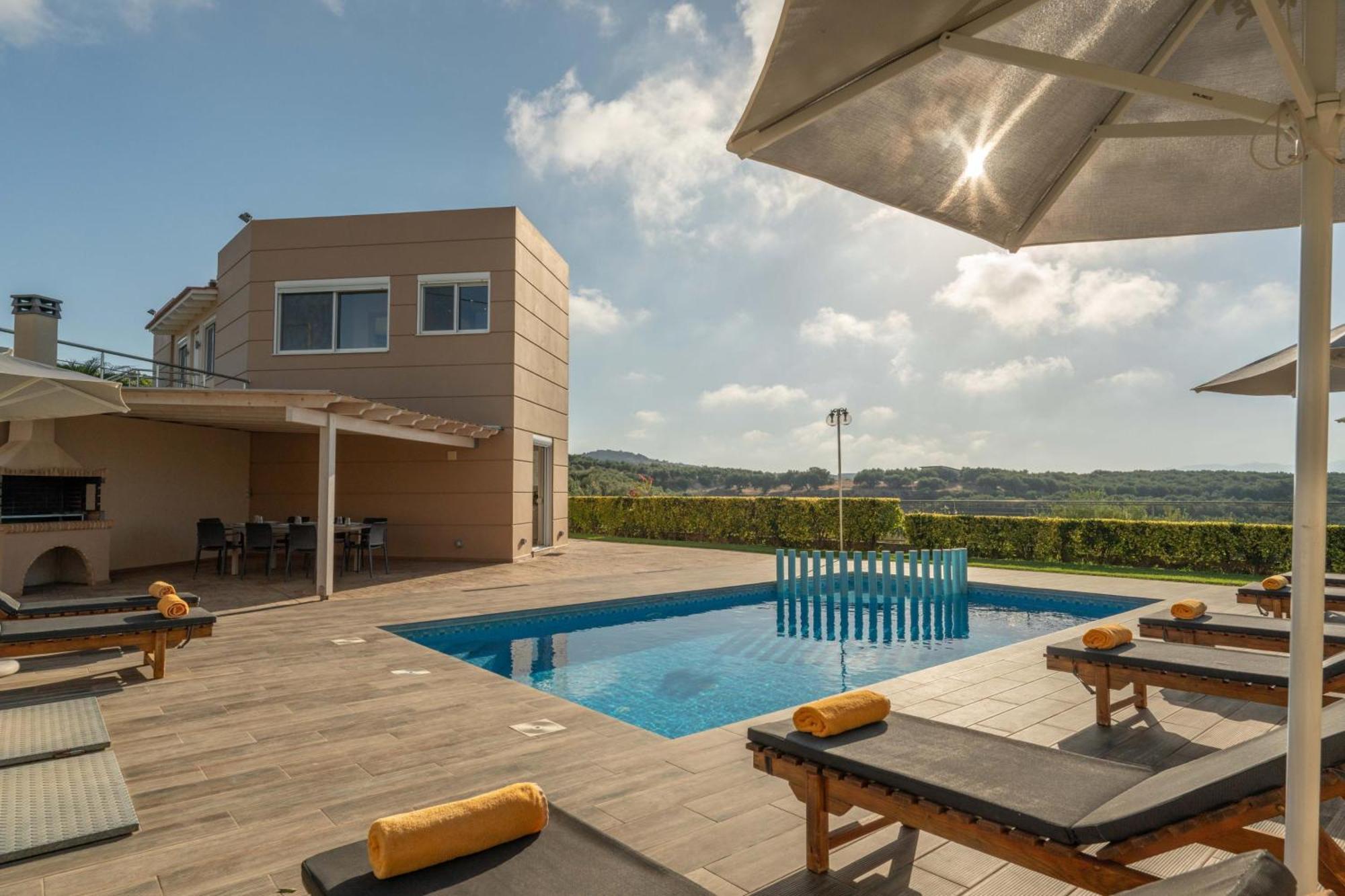 Villa Ariella With Sea View Agia Marina Exteriör bild